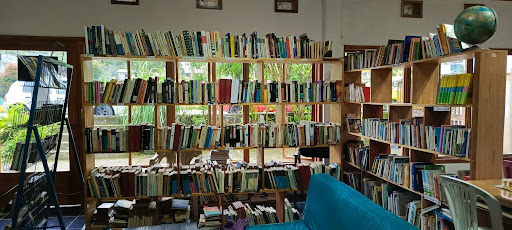 Biblioteca Mindolé